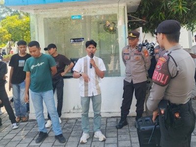 Berkali-kali Diabaikan Sejak Juli, Aksi Bakar Ban Jadi Puncak Amarah Warga pada BPTD NTB